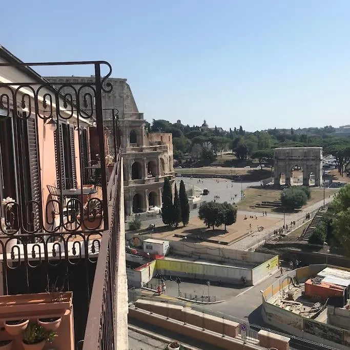Casa Con Vista Colosseo - Luxury Apartment With Colosseum View Rome Italy