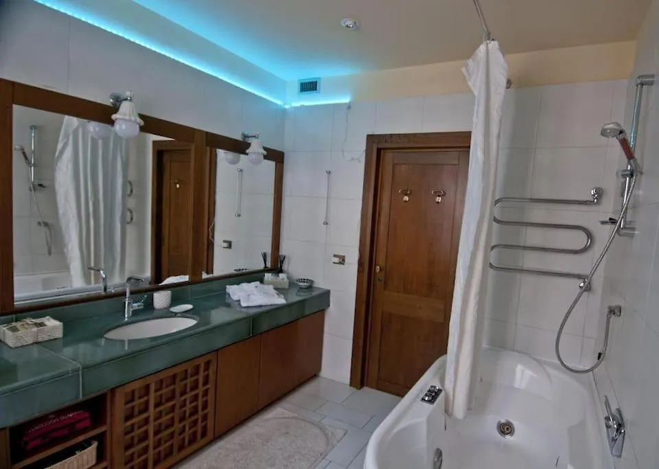 Casa Con Vista Colosseo - Luxury Apartment With Colosseum View Rome Italy